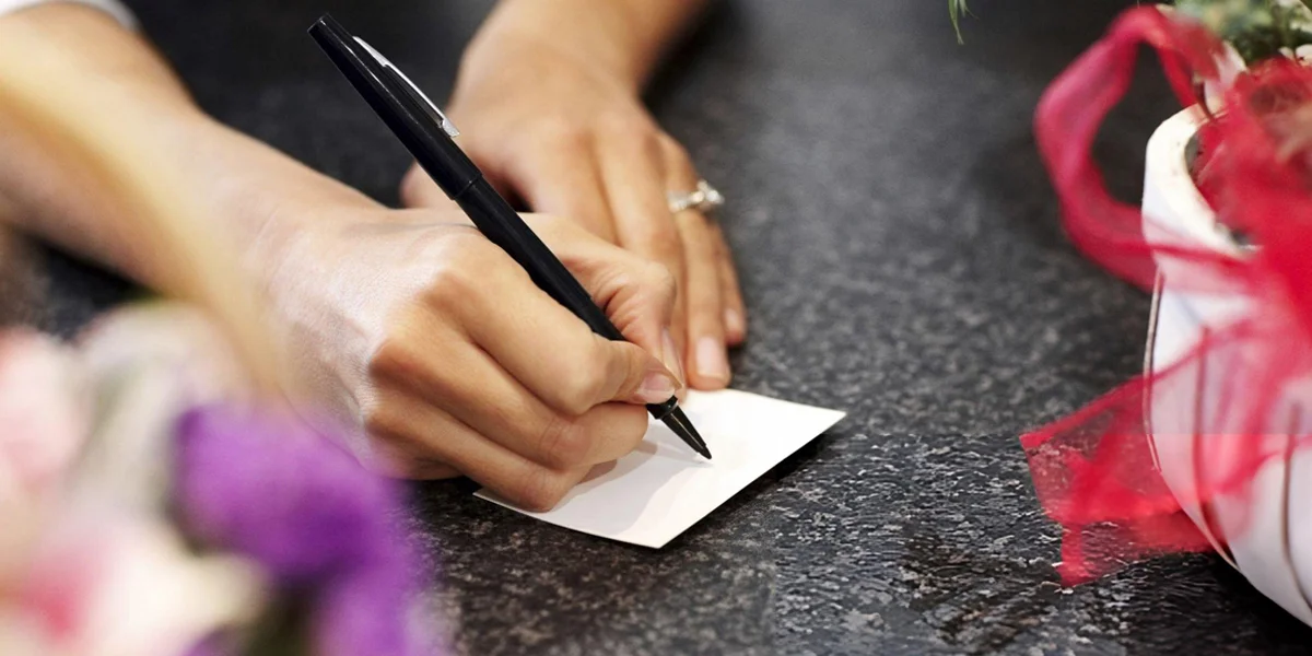 How to Write a Short Condolence Message? 100+ Ideas